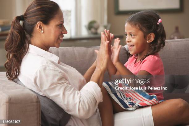 Clapping Mother 7,688 Kids Clapping Stock Photos, High-Res Pictures, and Images - Getty ...