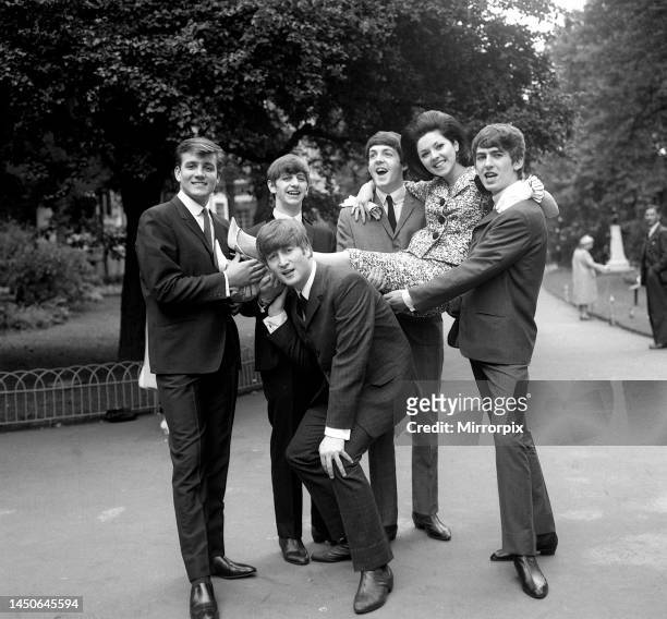 The Beatles with Billy J Kramer and Susan Maughan at the Embankment gardens. September 1963.