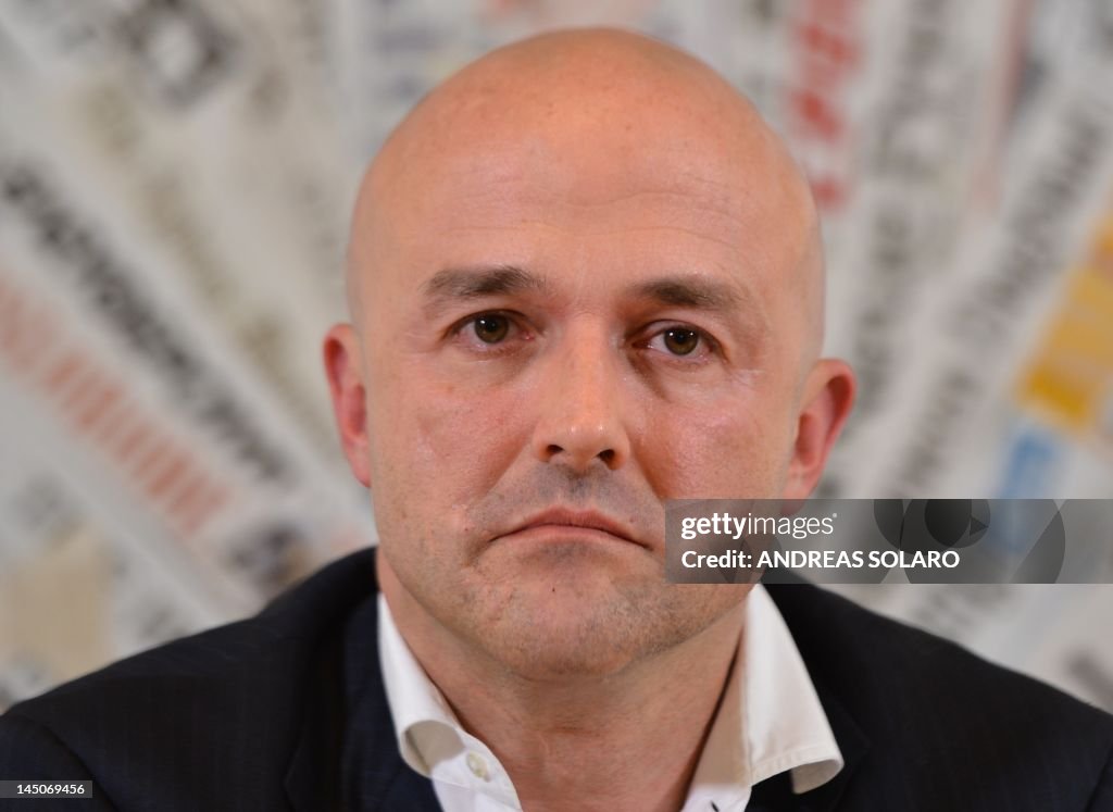 ITALY-VATICAN-POPE-BOOK-NUZZI