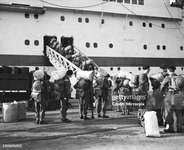 Suez Crisis 1956 - Troops boarding the troopship Empire Fowey at Southhampton bound for the Middle East. 1st November 1956.