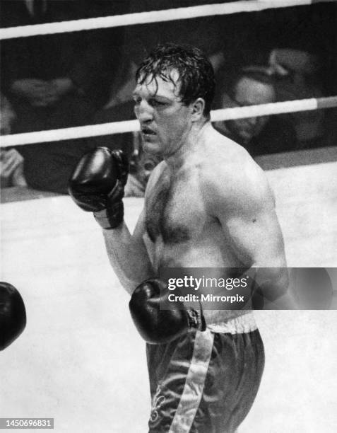 115 Brian London Boxer Stock Photos High Res Pictures And Images 115-brian-london-boxer-stock-photos-high-res-pictures-and-images