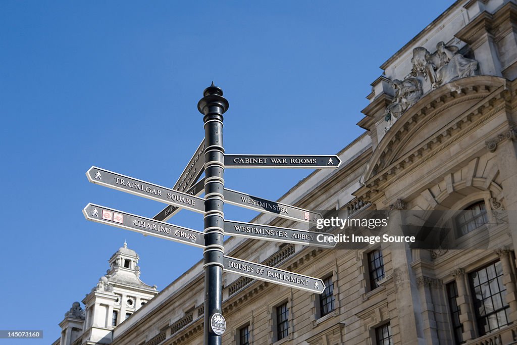 Poste indicador en Westminster, London, Reino Unido