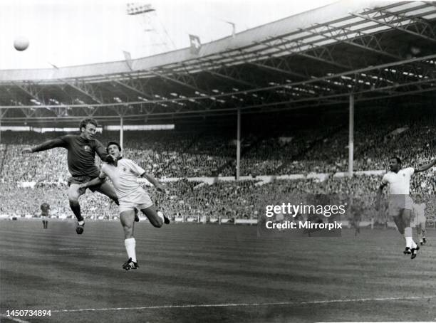 European Cup Final 1968Manchester United v Benfica football May 1968Pat Crerand on the left.