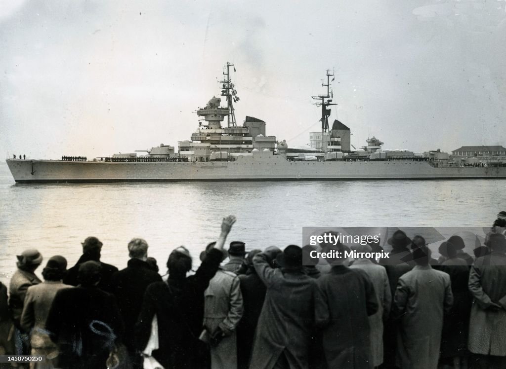 Soviet Class The Sverdlov-class cruiser Ordzhonikidze of the Soviet Navy arriving ...