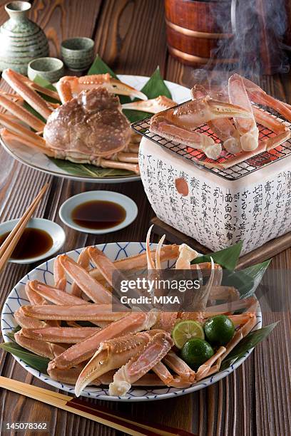 grilled snow crab - chionoecetes opilio stock pictures, royalty-free photos & images