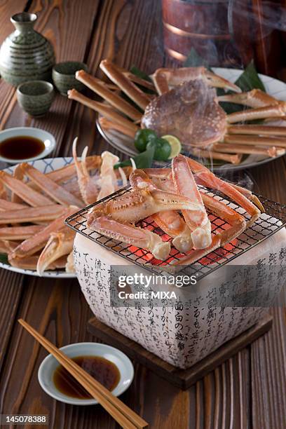 grilled snow crab - chionoecetes opilio stock pictures, royalty-free photos & images