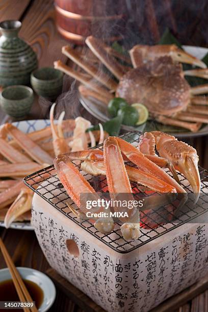 grilled snow crab - chionoecetes opilio stock pictures, royalty-free photos & images