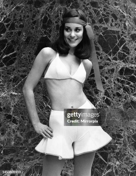 213 Girdles Vintage Stock Photos, High-Res Pictures, and Images - Getty  Images