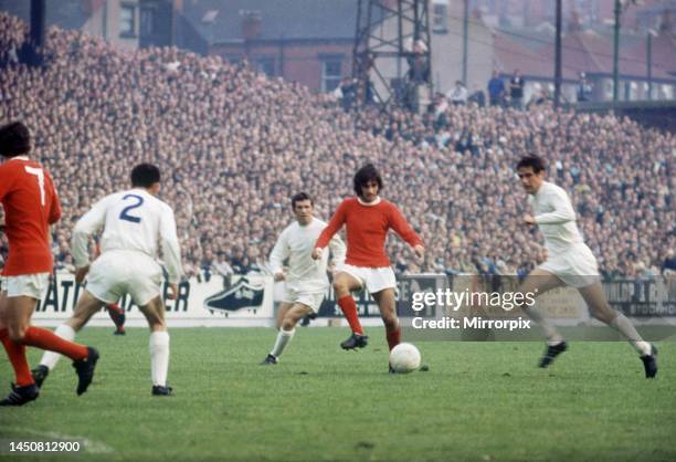 Leeds versus Man United 1969: League division one match action. George Best of Manchester United in centre of picture. 6th September 1969.