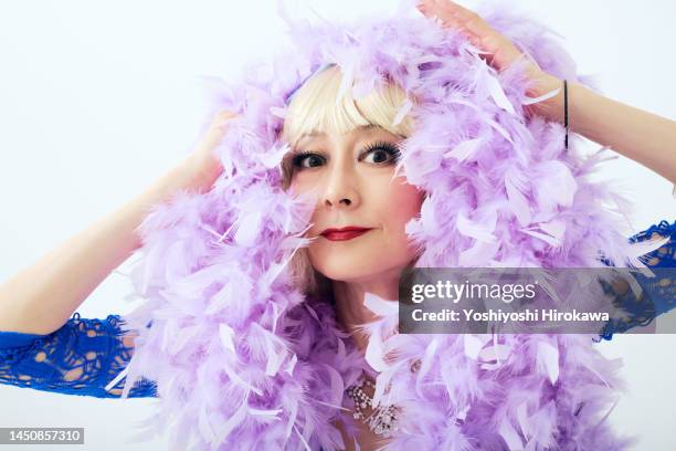 portrait of senior dancer - 調布 stockfoto's en -beelden