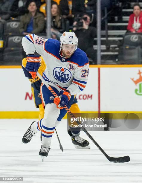 Leon Draisaitl of the Edmonton Oilers skates against the Nashville Predators during an NHL game at Bridgestone Arena on December 19, 2022 in...