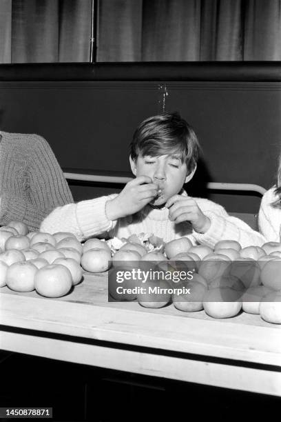 Meet Guenter Kuhn, the 14 year old world champion orange eater, who today made sure of his title when he devoured 19 oranges in 2 minutes then went...