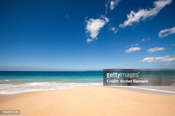 beach, ocean and clounds on tropical island. - spiaggia foto e immagini stock