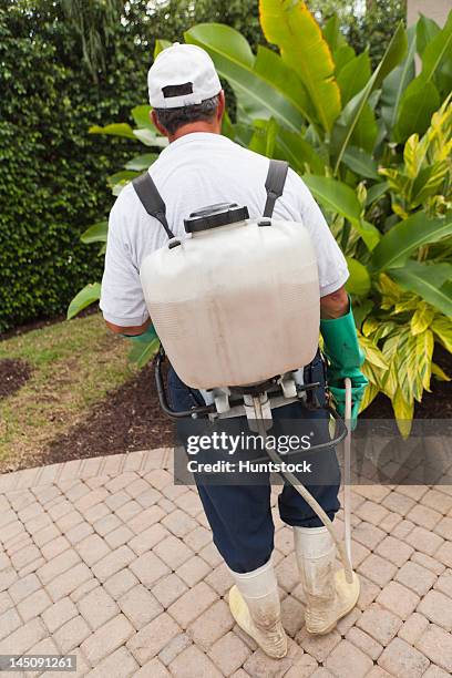 Small Pest Control Rig 116 Spray Rig Stock Photos, High-Res Pictures, and Images - Getty Images