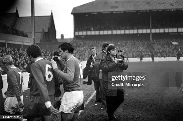 English League Division One match at Goodison ParkEverton 0 v Liverpool 3Liverpool keeper Tommy Lawrence and full back Peter Wall guard the line as...