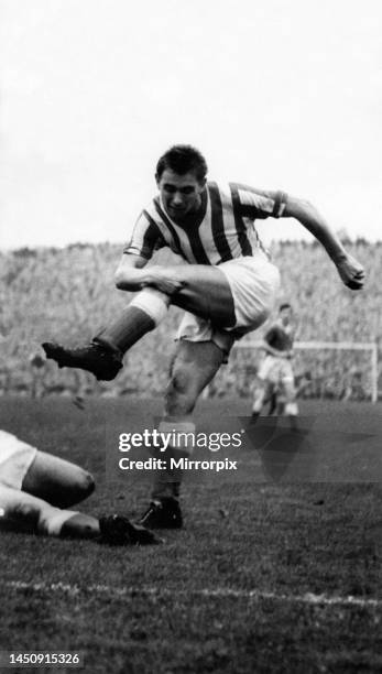 Brian Clough in action for Sunderland. 24th October 1962.