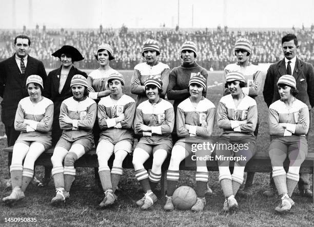 International Womens Football Scotland v England 1928 Pre match photograph line up of English Womens football team Heys Brewery XI.