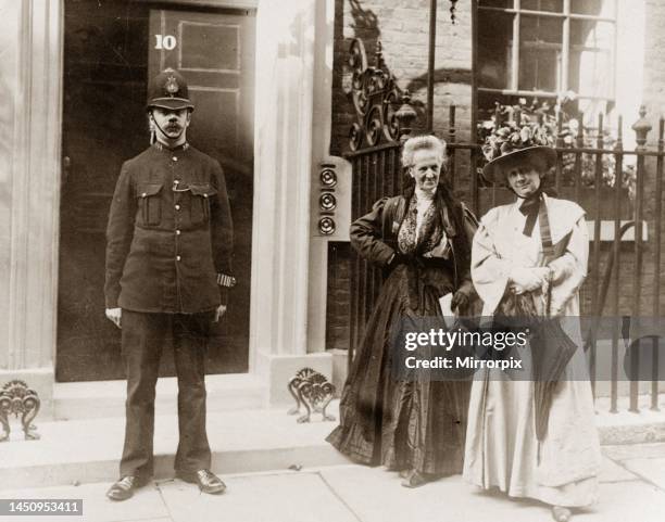 43 Suffragettes Downing Street Photos High Res Pictures Getty Images 43-suffragettes-downing-street-photos-high-res-pictures-getty-images