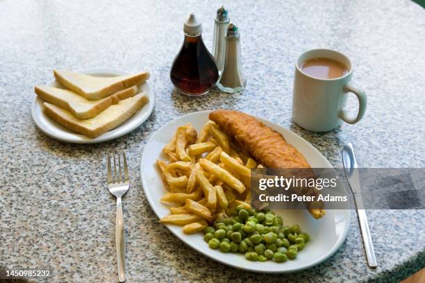 fish & chips, devon, united kingdom - cod dinner stock pictures, royalty-free photos & images