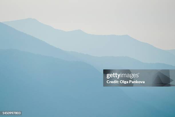 mountain gradient - high level summit stock pictures, royalty-free photos & images