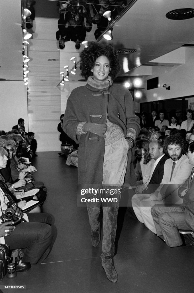 Calvin Klein Fall 1981 Ready to Wear Runway News Photo - Getty Images