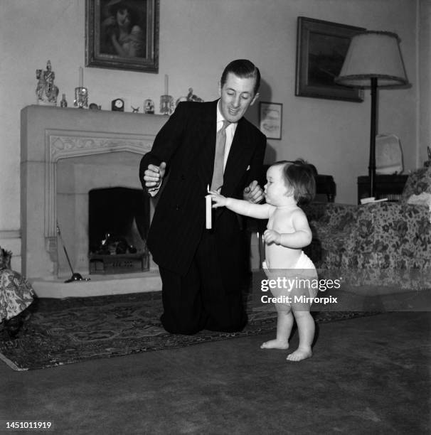 Illusionist Jon Evans. March 1952.