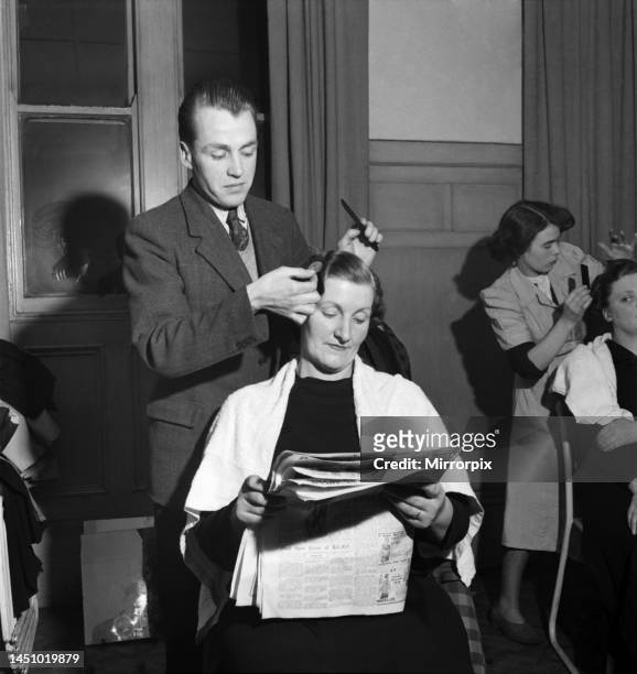 Male apprentices learn hairdressing. March 1952.