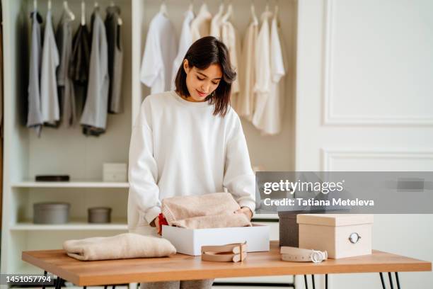 Clothes Packing In Store 23,165 Clothing Store Interior Design Stock Photos, High-Res Pictures ...