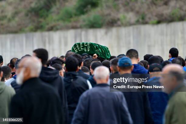 Several relatives carry the coffin with the remains of the eight-year-old boy to the Sidi Embarek Muslim cemetery, on 21 December, 2022 in Ceuta,...