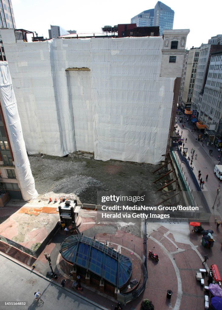 Filense Boston The old Filene's Basement work site in downtown crossing, August 26 ...