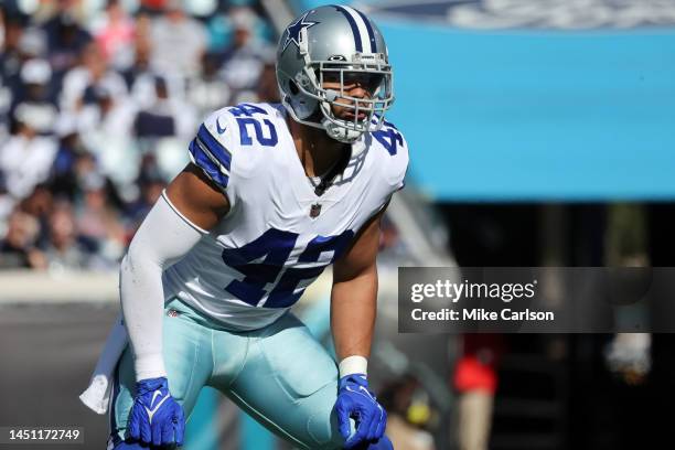 Anthony Barr of the Dallas Cowboys lines up against the Jacksonville Jaguars during the game at TIAA BANK Stadium on December 18, 2022 in...