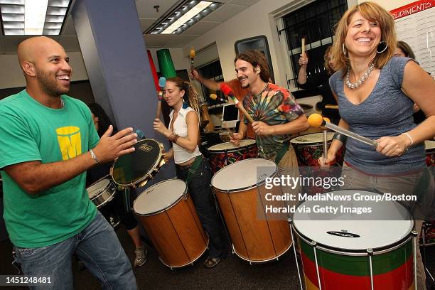 Modern Approach to Pandeiro with Marcus Santos at Berkley College of Music. Marcus plays the tambourine with students Lexi Havlin, Charlie McLaren...