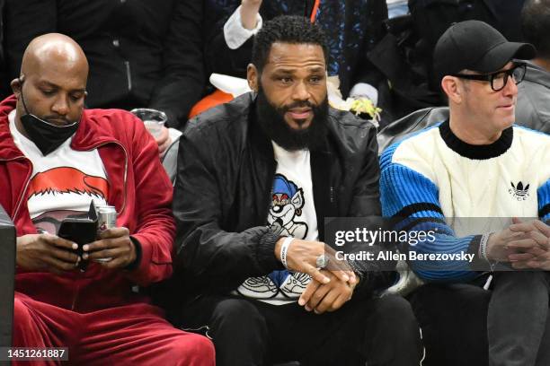 Anthony Anderson attends a basketball game between the Los Angeles Clippers and the Charlotte Hornets at Crypto.com Arena on December 21, 2022 in Los...