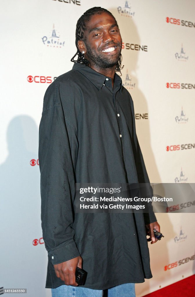 Randy Moss Corn Rows Randy Moss attends the CBS Scene grand opening at Patriot Place ...