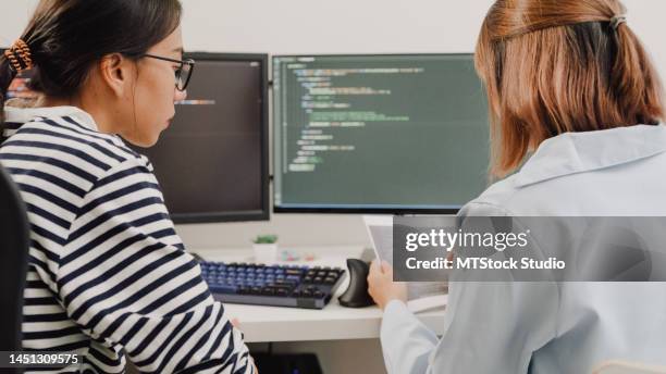 Computer Code Writer Photos and Premium High Res Pictures - Getty Images