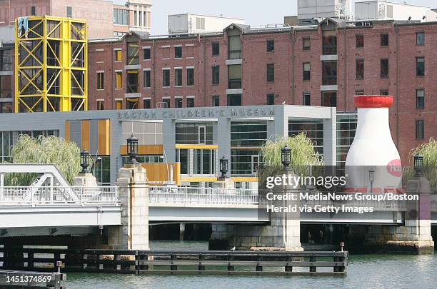 The Children's Museum along the Fort Point Channel, Wednesday, September 08, 2010. Staff photo by Angela Rowlings.