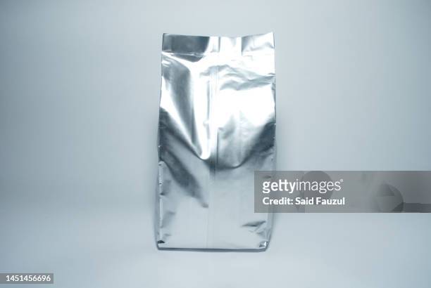 aluminum foil powder packaging - alluminium photos et images de collection