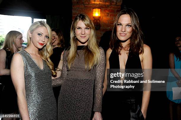 Charlotte Rabe 39 Emily Kidd Photos & High Res Pictures - Getty Images