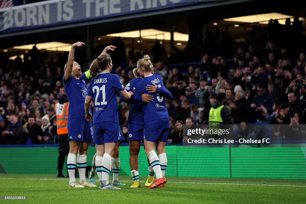 Chelsea 33 Lauren James of Chelsea celebrates scoring their third goal with team ...