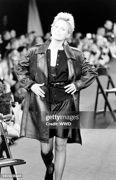 Model Patti Hansen In an effort to continue her campaign to dress all women, designer Donna Karan staged her fall 1994 runway show with women of all...