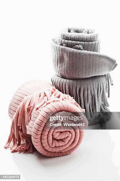 woollen blanket on white background, close up - blanket photos et images de collection