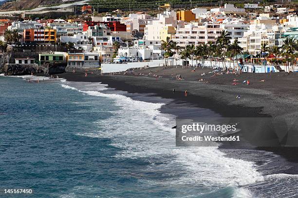 spain, canary islands, la palma, people on beach - puerto naos stock pictures, royalty-free photos & images