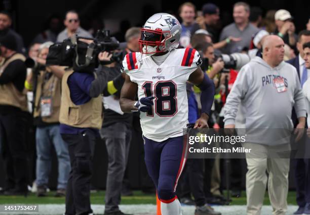 Wide receiver Matthew Slater of the New England Patriots runs onto the field for warmups before a game against the Las Vegas Raiders at Allegiant...