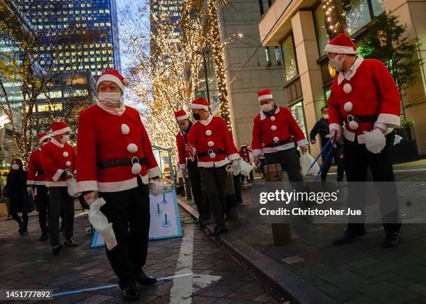 Japanese Santa 2,676 Japanese Santa Stock Photos, High-Res Pictures, and Images ...