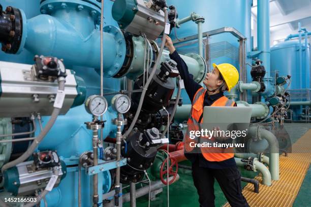 Nuke Worker 21,510 Nuclear Plant Workers Stock Photos, High-Res Pictures, and ...