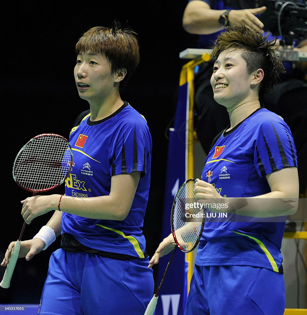 Wang Xiaoli (L) and Yu Yang (R) of China