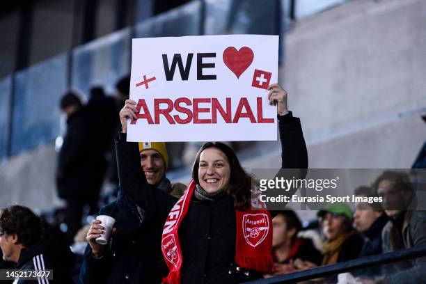 Arsenal supporters hold a sign un support of their team during the UEFA Women's Champions League group C match between FC Zürich and Arsenal at WeFox...