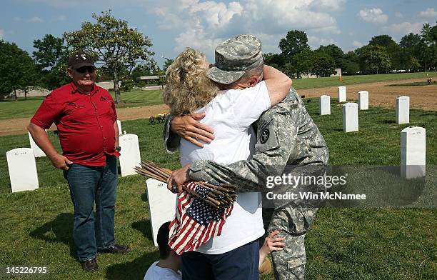 Hug General Audrey Campbell Photos and Premium High Res Pictures - Getty Images