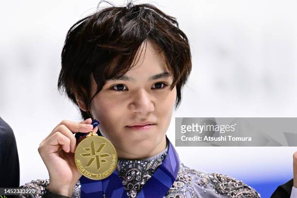 Shoma Uno of Japan poses with his gold medal during day four of the 91st All Japan Figure Skating Championships at Towa Pharmaceutical RACTAB Dome on...