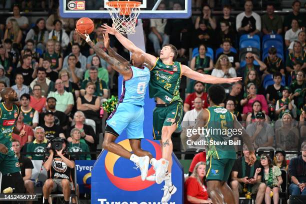 Will Magnay of the Jackjumpers blocks the shot of Dererk Pardon of the Breakers during the round 12 NBL match between Tasmania Jackjumpers and New...